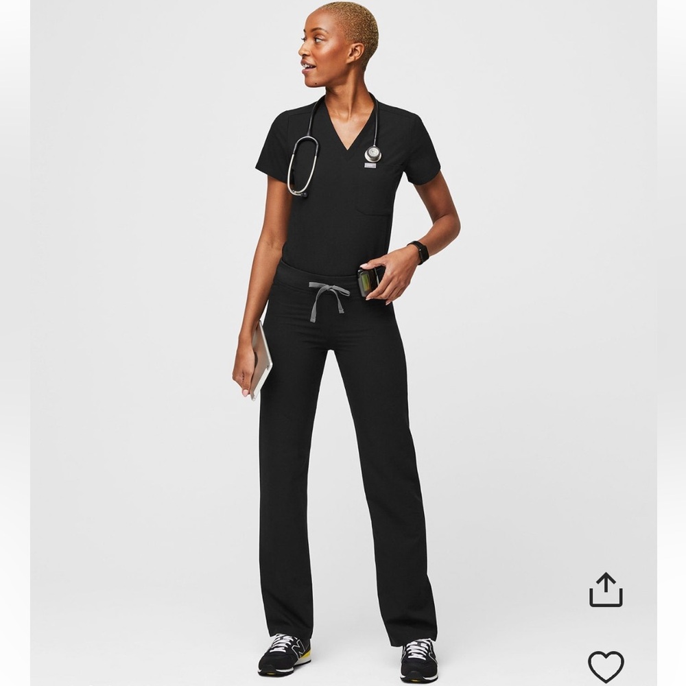 FIGS Livingston Basic Scrub Pant NWOT